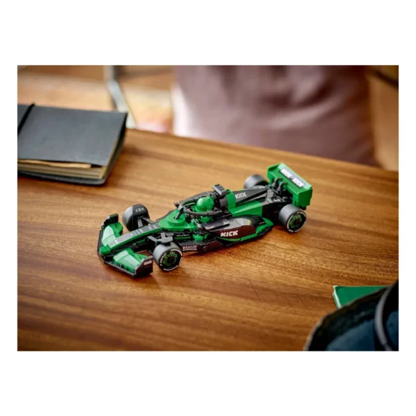 KICK Sauber F1 Team C44 Lego 77247
